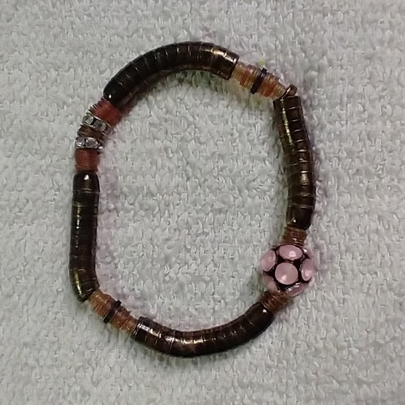 Pink goldtone Crystal stretch bracelet - Picture 3 of 4